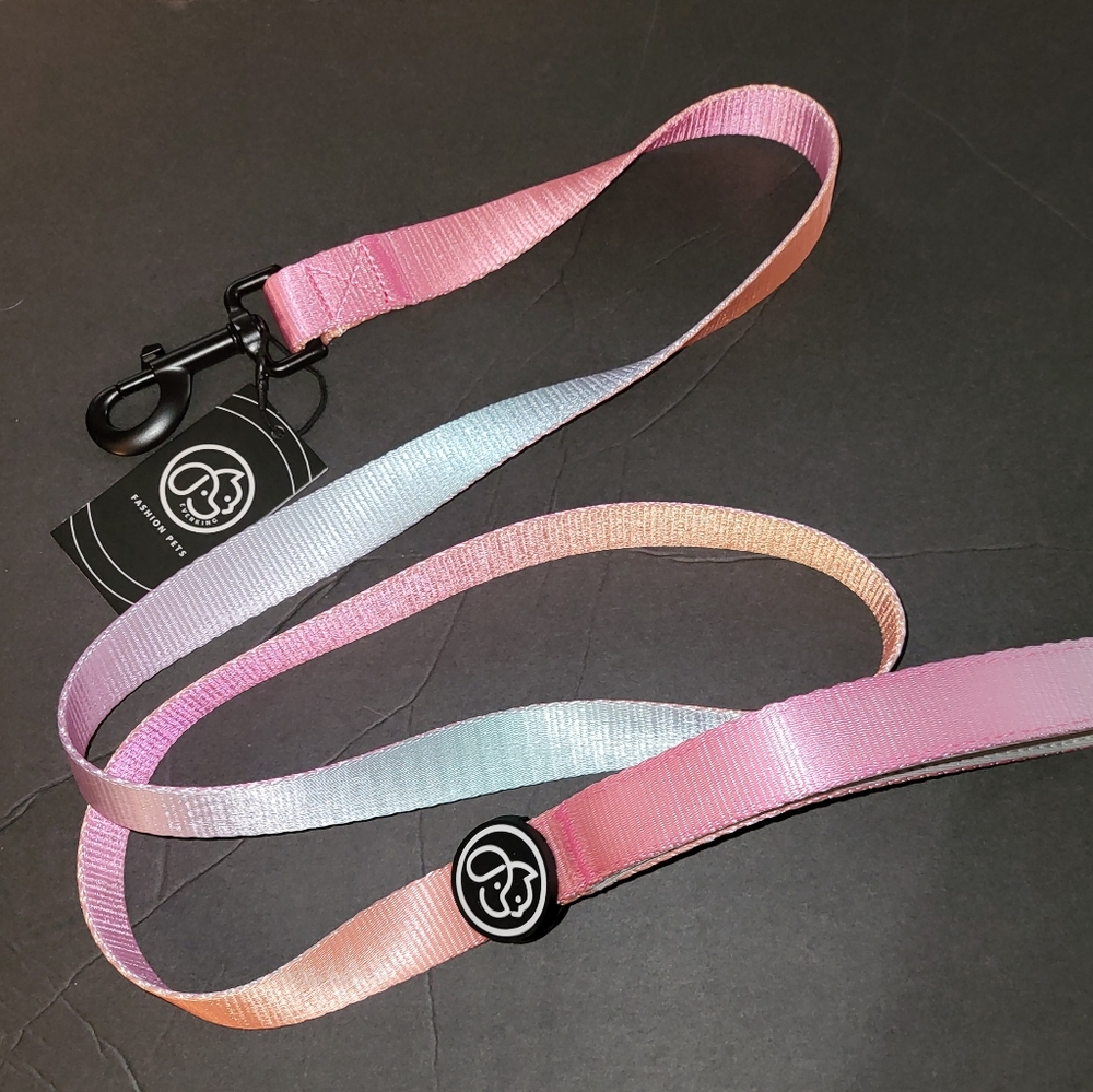 Everking Soft Nylon Multi-Colored Dog Leash w/ Padded Handle. 6'. NWT.